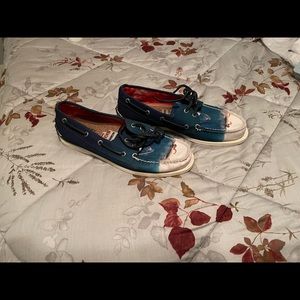 “JAWS” Sperry boat shoe. Size 9.5. Pre owned.
